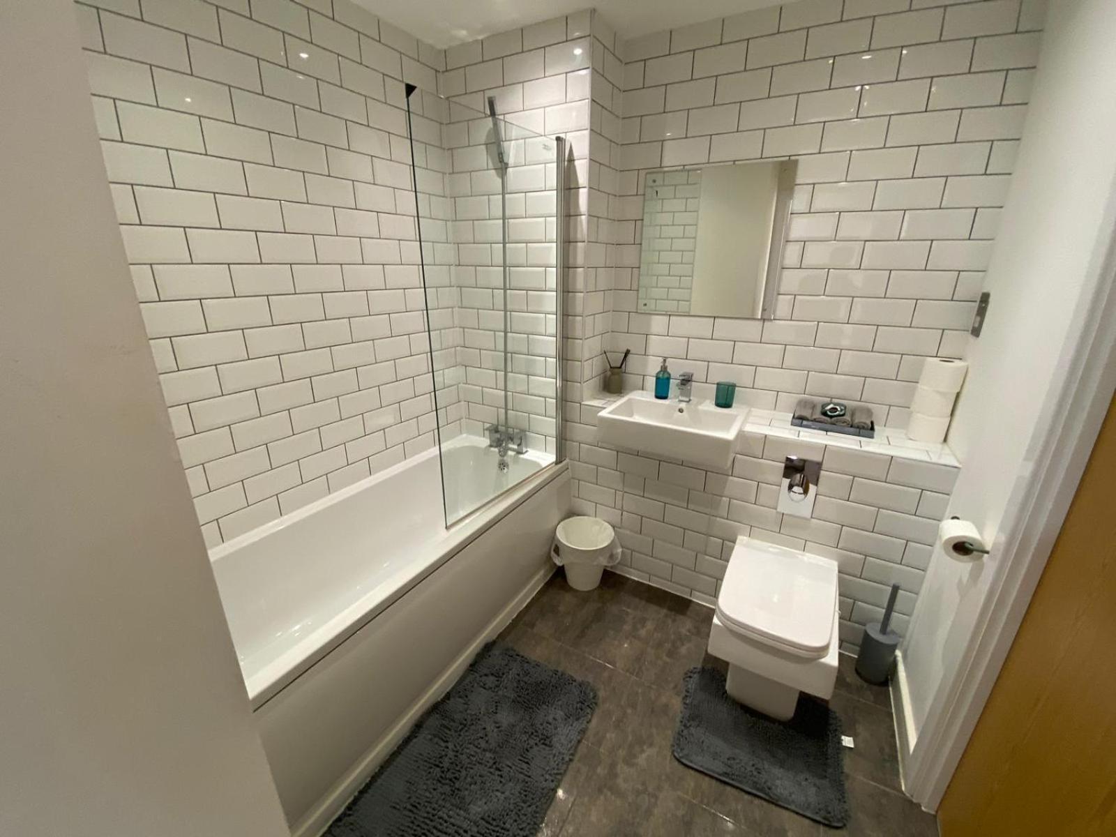 Deluxe Central Apartment - Fast Wifi- Utilitia Arena - Icc - Sea Life Centre 버밍엄 외부 사진