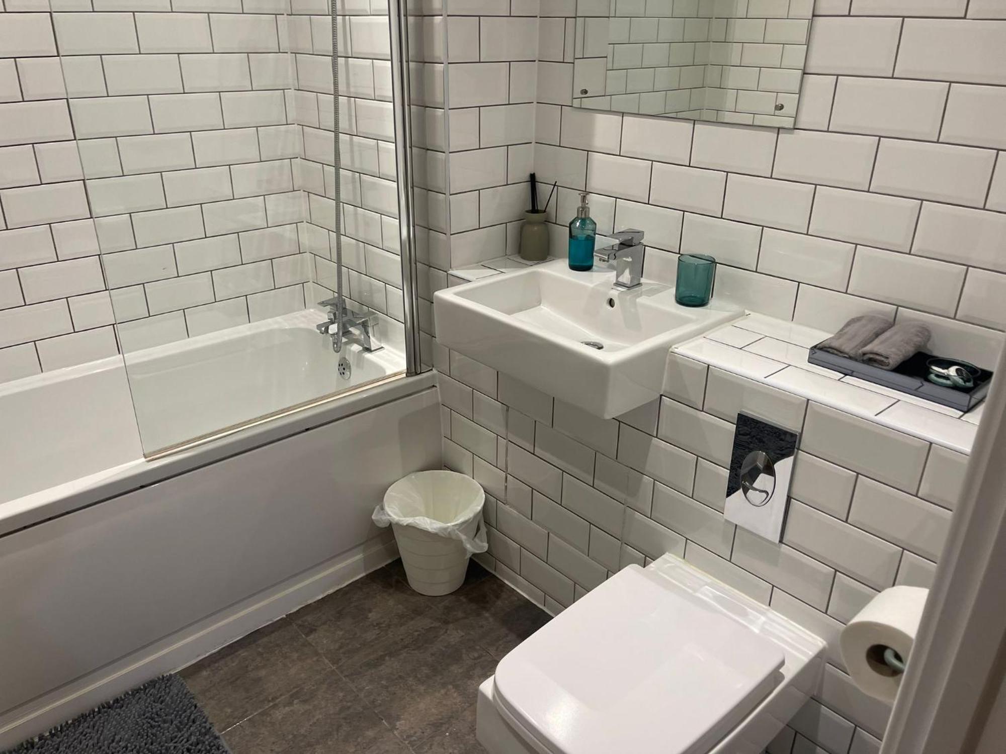 Deluxe Central Apartment - Fast Wifi- Utilitia Arena - Icc - Sea Life Centre 버밍엄 외부 사진